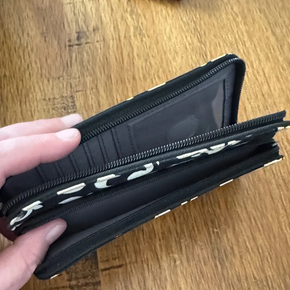 Thirty One Black and White Patterned Wallet - Picture 3 of 3